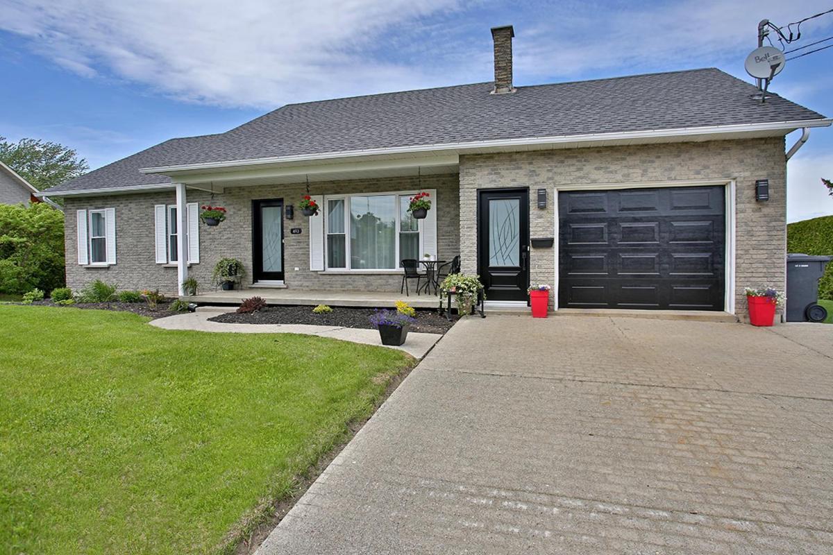 Gite La Nuitee Coaticook Exterior photo